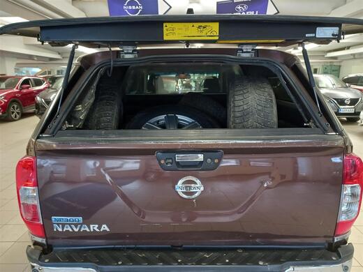 Nissan Navara vaihtoauto