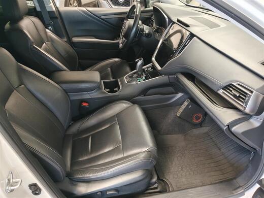 Subaru Outback vaihtoauto