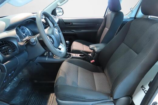 Toyota Hilux vaihtoauto
