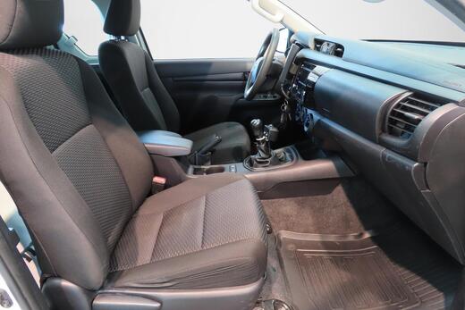 Toyota Hilux vaihtoauto