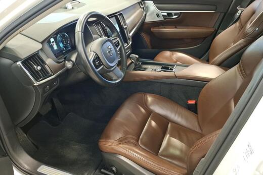 Volvo V90 Cross Country vaihtoauto