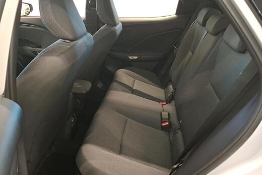 Lexus LBX vaihtoauto