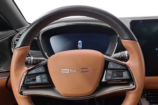 BYD Han vaihtoauto