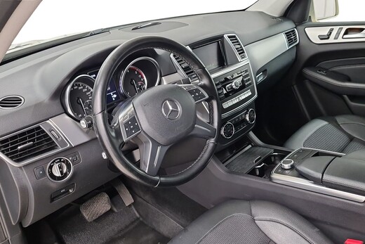 Mercedes-Benz ML vaihtoauto