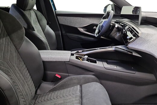 Peugeot E-5008 vaihtoauto