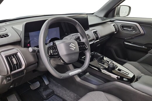 Suzuki e VITARA vaihtoauto