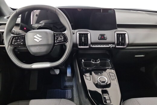 Suzuki e VITARA vaihtoauto