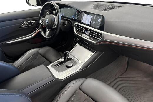 BMW 330 vaihtoauto