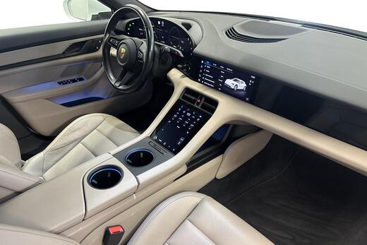 Porsche Taycan vaihtoauto