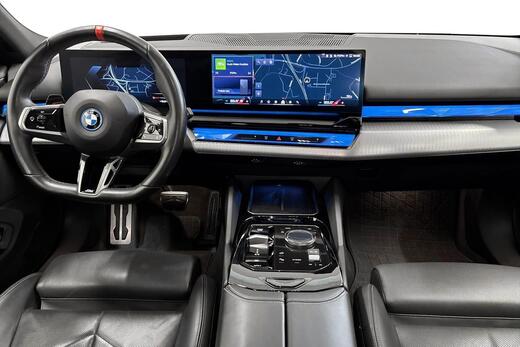BMW i5 M60 vaihtoauto