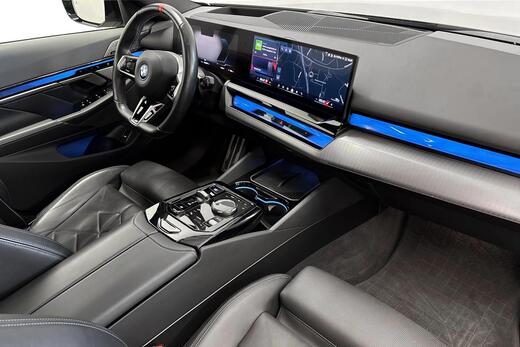 BMW i5 M60 vaihtoauto