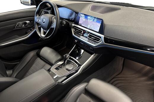 BMW 330 vaihtoauto