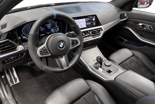BMW 330 vaihtoauto