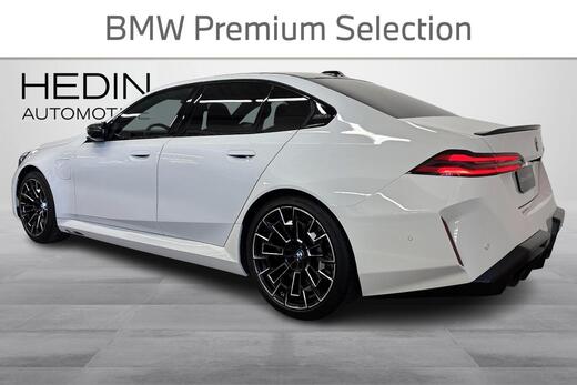 BMW M5 vaihtoauto