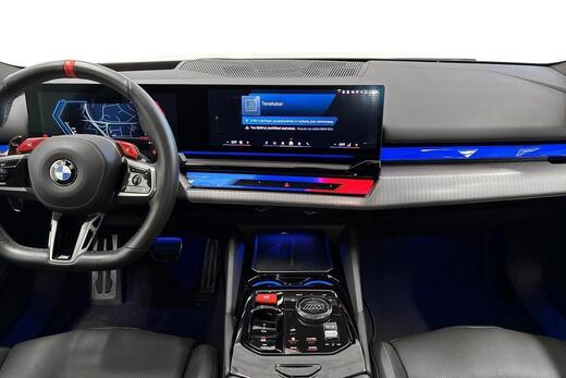 BMW M5 vaihtoauto