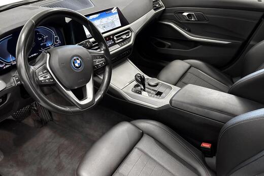 BMW 320 vaihtoauto