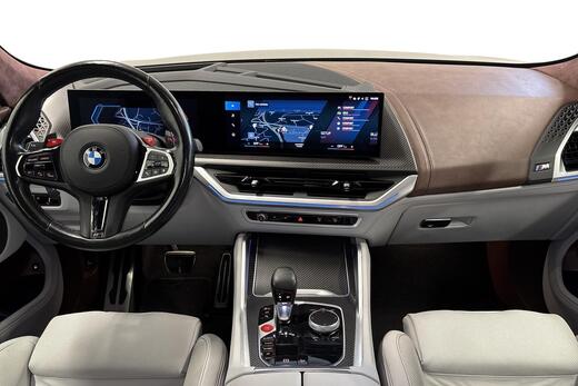 BMW XM vaihtoauto