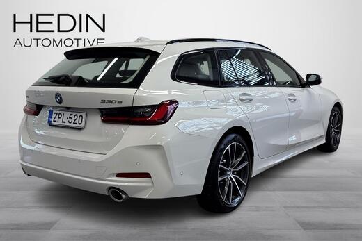BMW 330 vaihtoauto