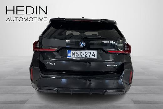 BMW iX1 vaihtoauto
