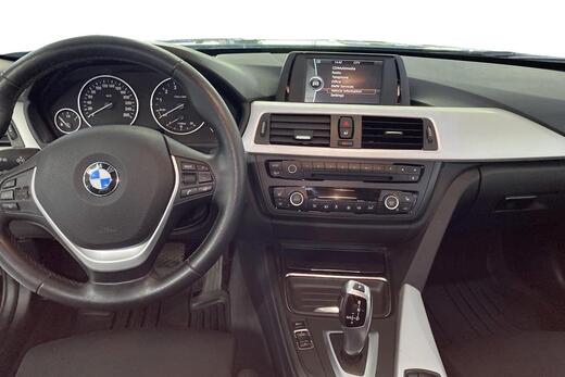 BMW 320 vaihtoauto