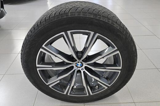 BMW X5 vaihtoauto