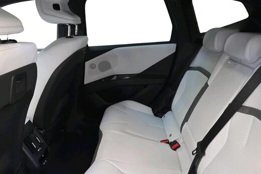 BMW iX3 vaihtoauto