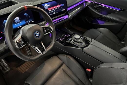 BMW i5 M60 vaihtoauto