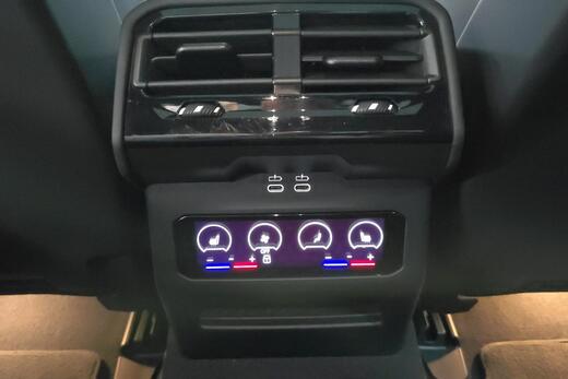 BMW i5 M60 vaihtoauto