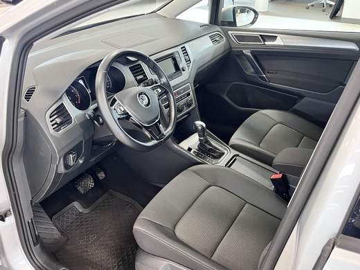Volkswagen Golf Sportsvan vaihtoauto