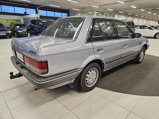 Mazda 323 vaihtoauto