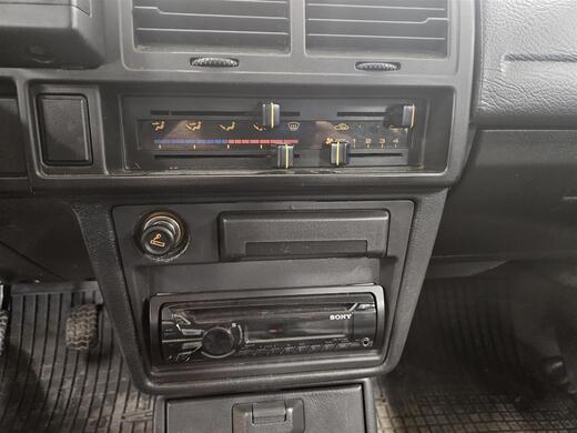 Mazda 323 vaihtoauto
