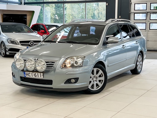 Toyota Avensis vaihtoauto