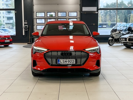 Audi e-tron vaihtoauto
