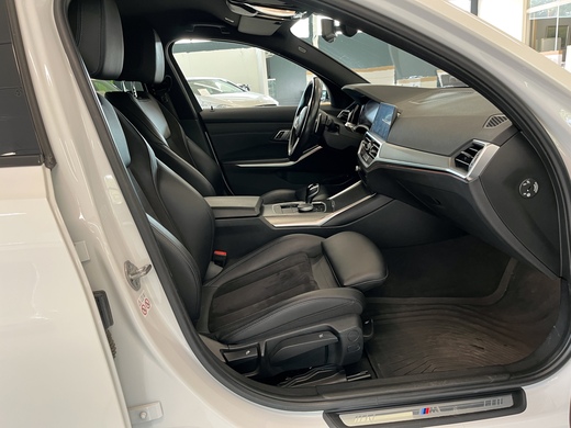 BMW 330 vaihtoauto