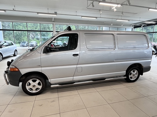 Toyota Hiace vaihtoauto