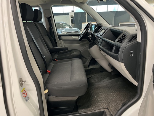 Volkswagen Caravelle vaihtoauto