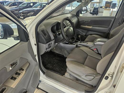 Toyota Hilux vaihtoauto