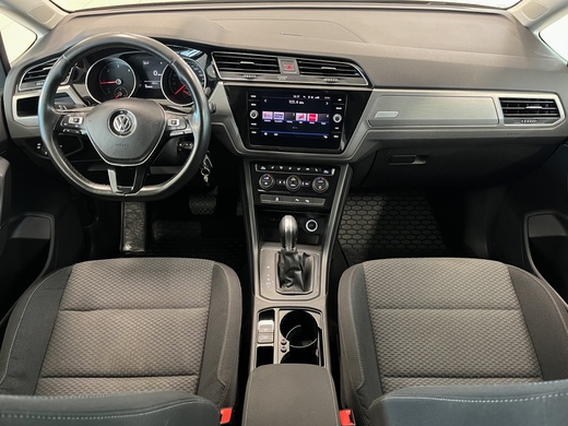 Volkswagen Touran vaihtoauto