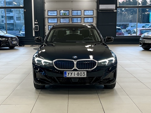 BMW 330 vaihtoauto