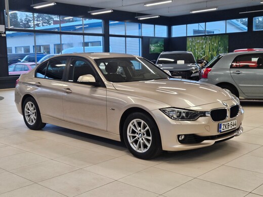 BMW 320 vaihtoauto