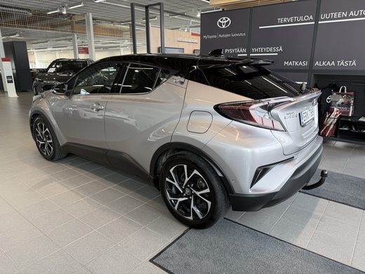 Toyota C-HR vaihtoauto
