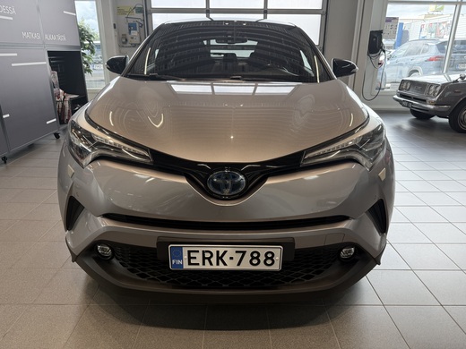 Toyota C-HR vaihtoauto