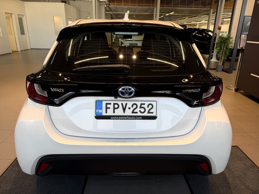 Toyota Yaris vaihtoauto