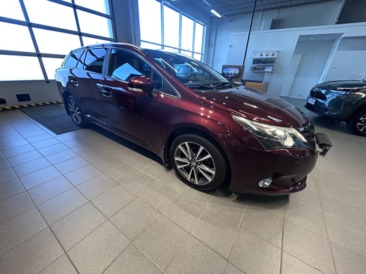 Toyota Avensis vaihtoauto