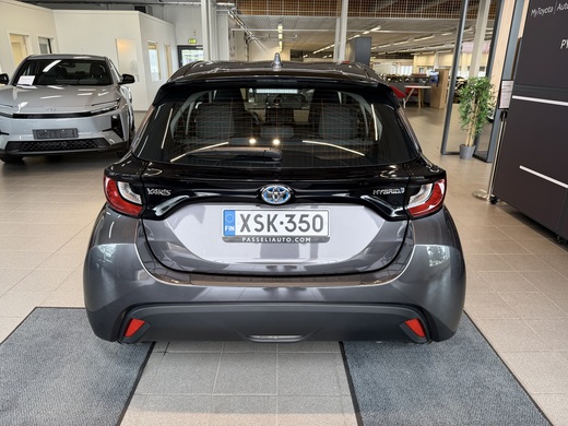 Toyota Yaris vaihtoauto