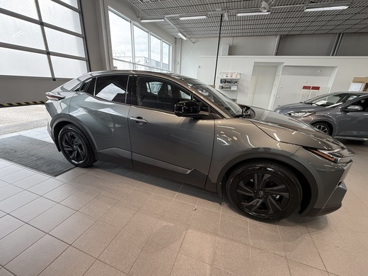 Toyota C-HR+ vaihtoauto