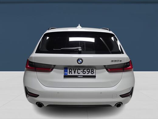 BMW 330 vaihtoauto