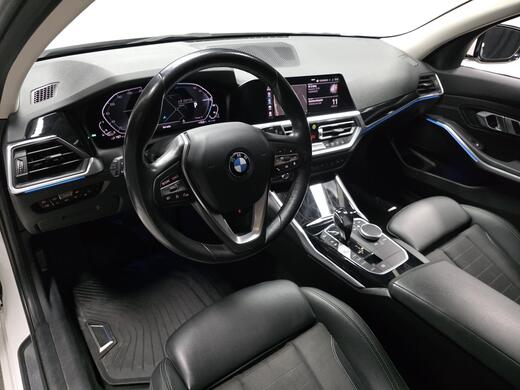 BMW 330 vaihtoauto
