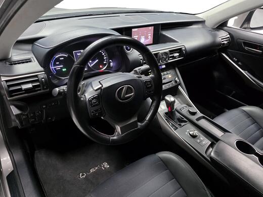 Lexus IS vaihtoauto