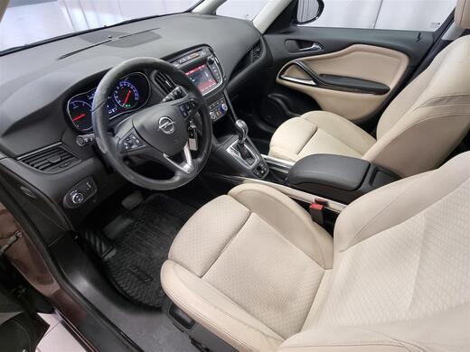 Opel Zafira vaihtoauto